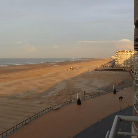 Met Zeezicht En Verwarmd Zwembad Apartamento Ostend