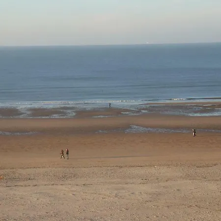 Appartamento Met Zeezicht En Verwarmd Zwembad