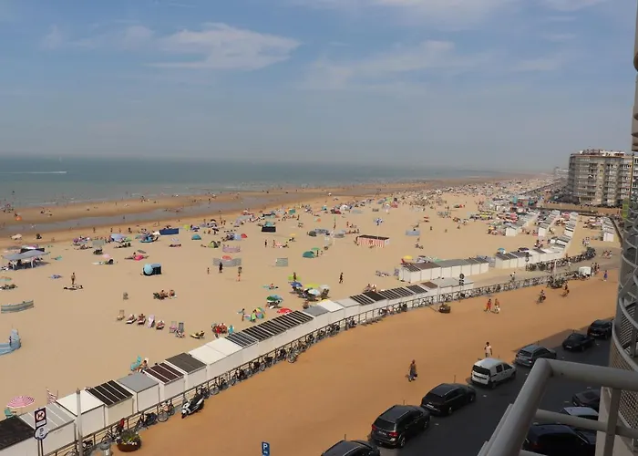 Apartment Met Zeezicht En Verwarmd Zwembad