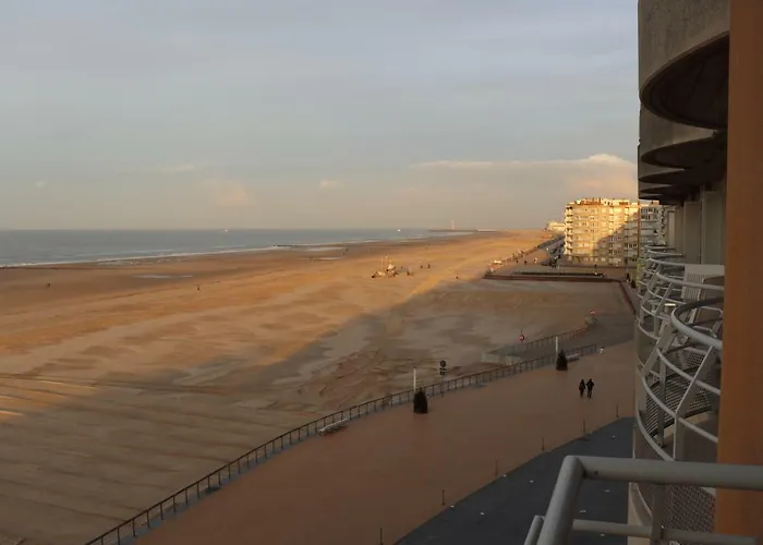 Met Zeezicht En Verwarmd Zwembad Apartment Ostend