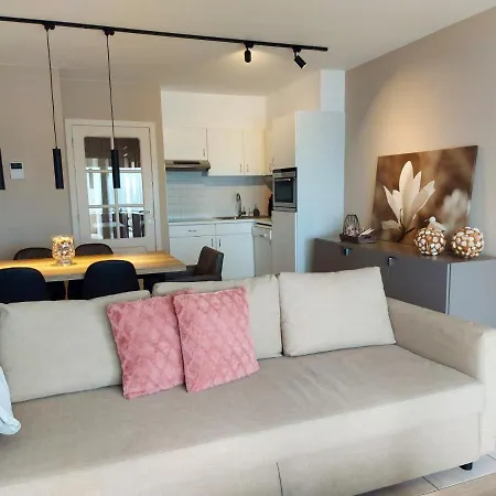 Apartment Met Zeezicht En Verwarmd Zwembad *